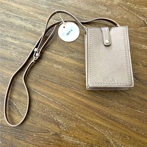 NWT Hollis Crossbody
Mocha